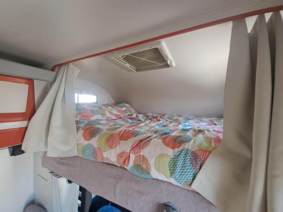 Camping Car A 3 Minutes Du Parc Pairi Daiza Otel Brugelette Dış mekan fotoğraf