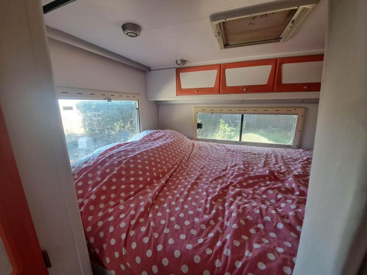 Camping Car A 3 Minutes Du Parc Pairi Daiza Otel Brugelette Dış mekan fotoğraf