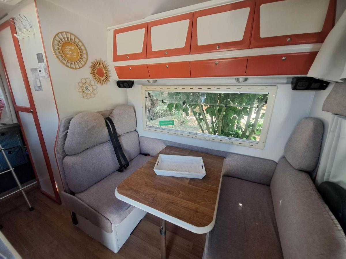 Camping Car A 3 Minutes Du Parc Pairi Daiza Otel Brugelette Dış mekan fotoğraf